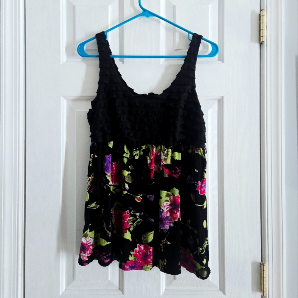 Medium Floral Black Sleeveless Top
